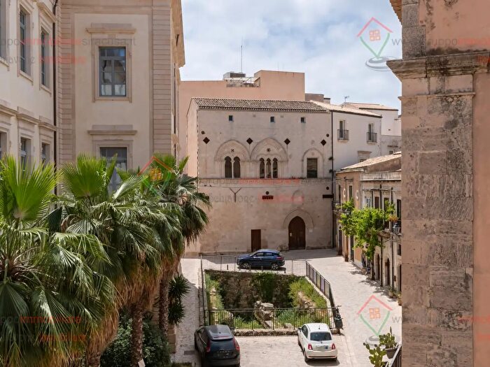 Appartamento quadrilocale in vendita in Siracusa