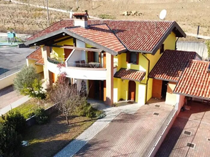 Casa con 6 locali in vendita in Prepotto