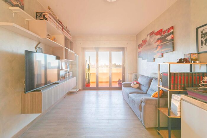 Appartamento bilocale in vendita in Via Alberto Lattuada, Roma