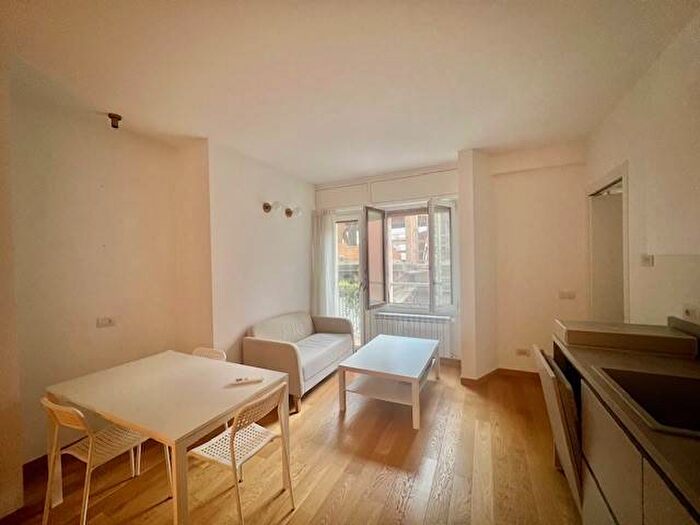 Appartamento bilocale in affitto in via Prina, Paolo Sarpi, Milano