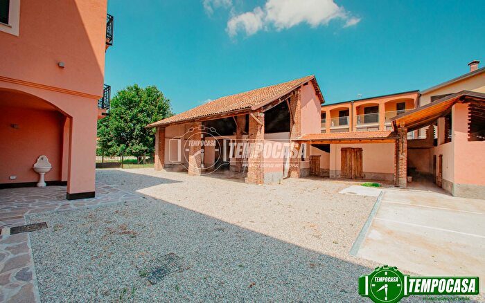 Appartamento bilocale in vendita in Via Vittorio Emanuele, Gudo Visconti