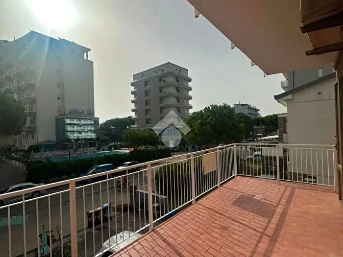 Appartamento quadrilocale in vendita in Viale Romagna, Ravenna