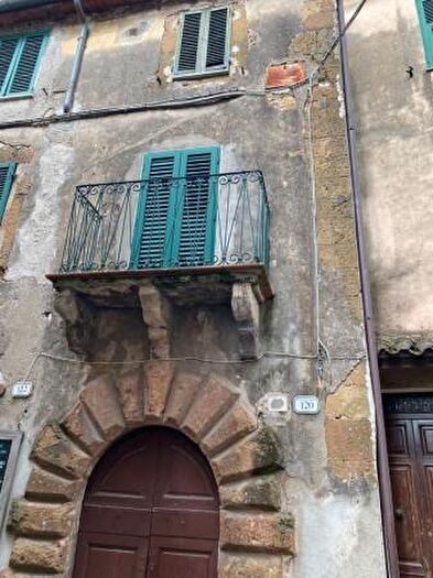 Appartamento trilocale in vendita in Via Roma, Pitigliano