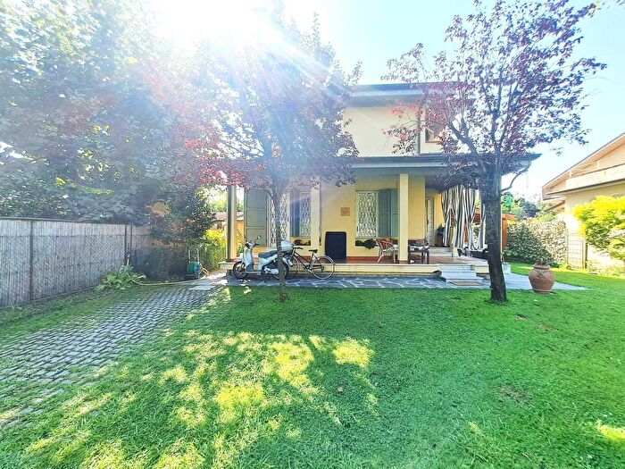 Casa con 5 locali in vendita in Egli Olmi, Massa