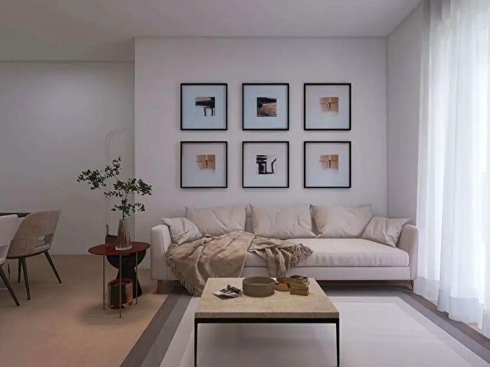 Appartamento quadrilocale in vendita in Via Maggini, Ancona