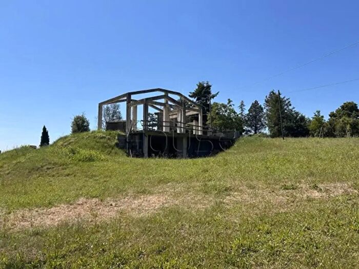 Casa quadrilocale in vendita in Località Valdipetrina Città di Castello Pg, Citta' Di Castello