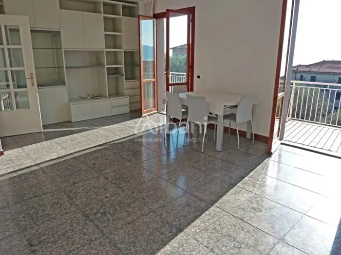 Appartamento quadrilocale in affitto in Lerici