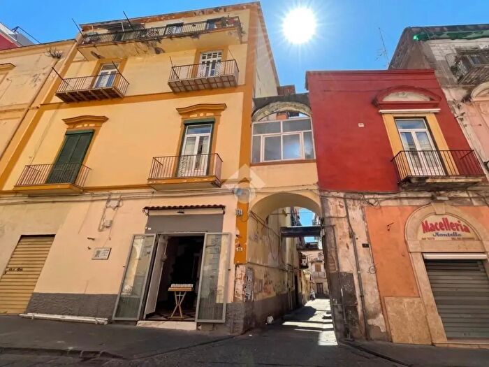 Appartamento trilocale in vendita in Vico Cirillo, Torre Del Greco