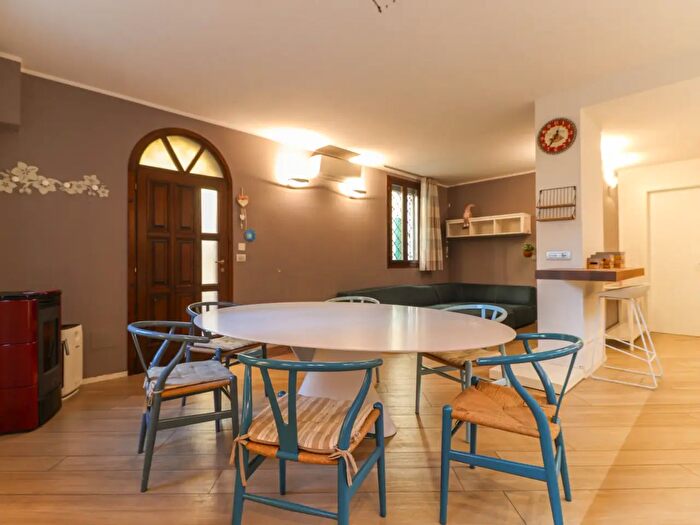 Casa quadrilocale in vendita in Via Carlo Luigi Farini, San Giovanni In Persiceto