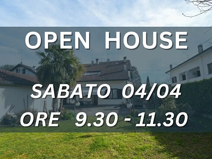 Casa quadrilocale in vendita in Via delle Vigne, Biassono