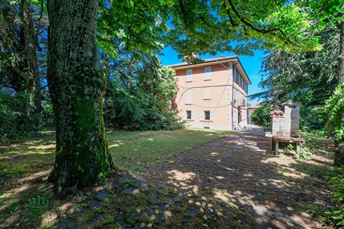 Casa con 7 locali in vendita in Via Lagune, Sasso Marconi