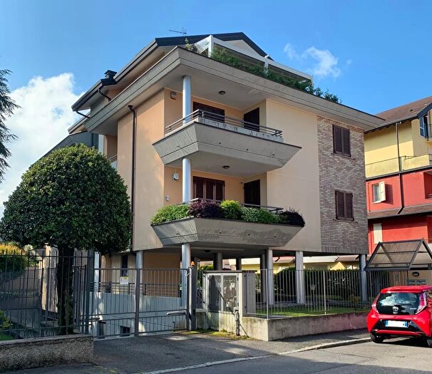 Appartamento trilocale in vendita in Via Tonale San Giuseppe Busto Arsizio Varese Lombardia Italia, Busto Arsizio