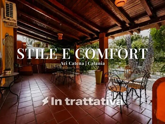 Casa quadrilocale in vendita in Via Vincenzo Ricca, Aci Catena