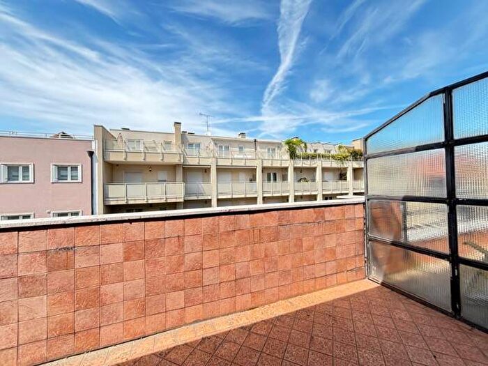 Appartamento bilocale in affitto in Via Giulio Belinzaghi, Farini, Milano