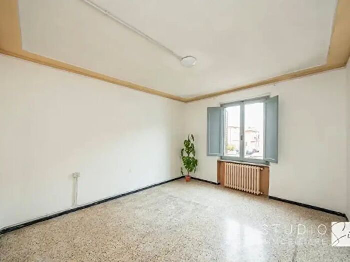 Casa con 6 locali in vendita in Via Oste, Montemurlo