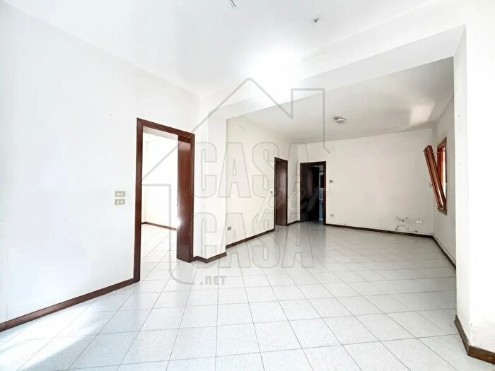 Appartamento trilocale in vendita in Via Santo Stefano, Este
