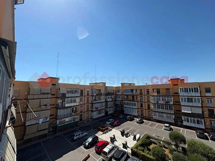Appartamento trilocale in vendita in Via Napoli, Bari