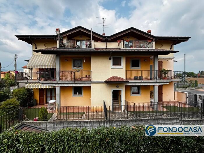 Appartamento trilocale in vendita in Via Bottego, Palazzolo SullOglio