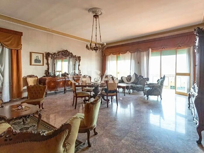 Casa con 10 locali in vendita in Via Corigliano, Galatina