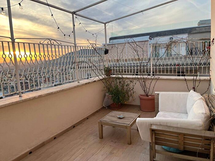 Appartamento bilocale in affitto in Via Michele Cammarano, Vomero, Napoli