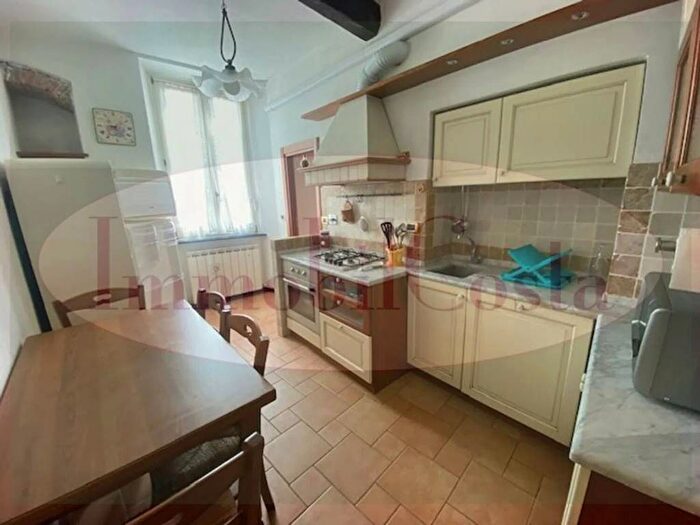 Appartamento quadrilocale in affitto in Via Dante Alighieri, Centro, Lavagna