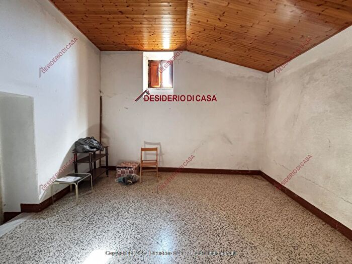 Appartamento con 5 locali in vendita in Vicolo Moschea Polizzi Generosa, Polizzi Generosa