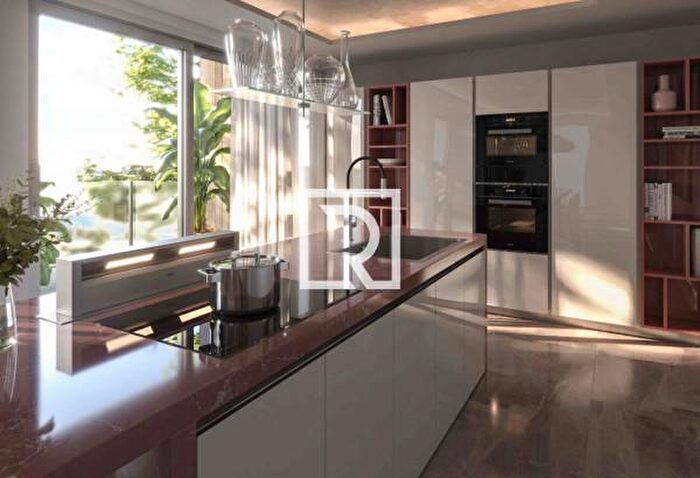 Appartamento con 5 locali in vendita in Viale Anita Garibaldi, Cesenatico