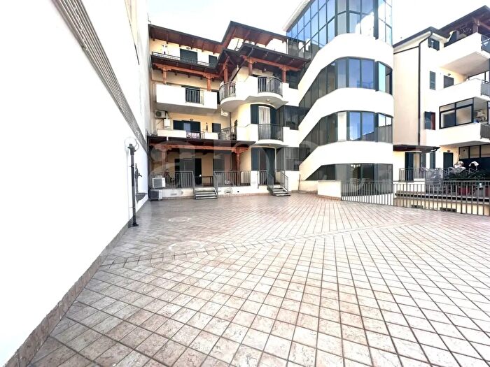 Appartamento quadrilocale in vendita in Via Vittorio Veneto, Frattamaggiore