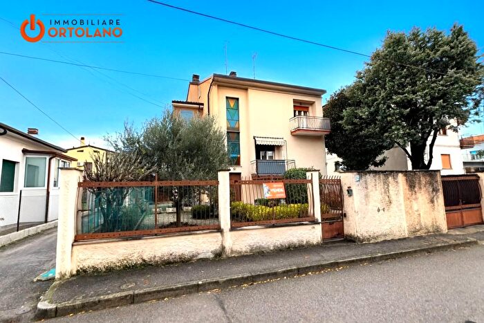 Appartamento trilocale in vendita in Via della Dogana Veneta, Monfalcone