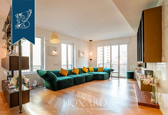 Appartamento quadrilocale in vendita in Milano