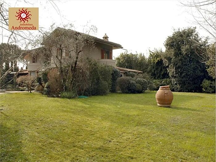 Casa in vendita in Forte Dei Marmi