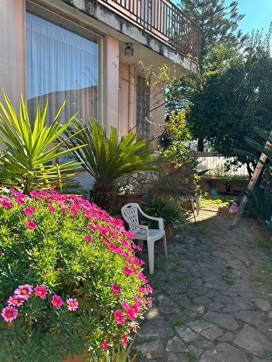 Casa con 6 locali in vendita in Melito Di Napoli