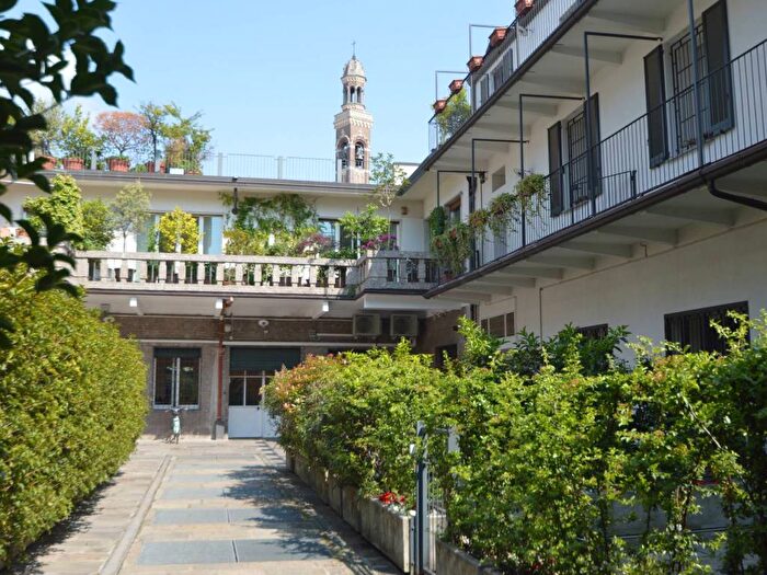 Appartamento bilocale in affitto in Via Vigevano, Navigli Darsena, Milano