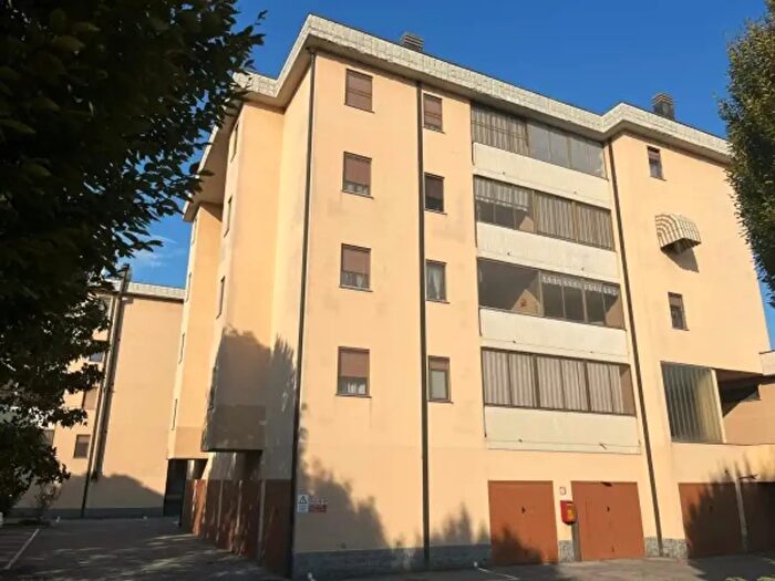 Appartamento quadrilocale in vendita in Via Maggio a, Tavazzano Con Villavesco