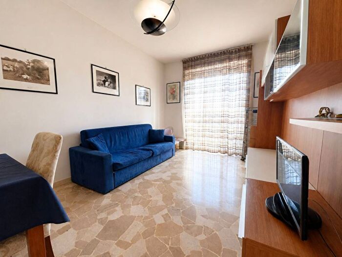 Appartamento bilocale in affitto in Solari, Milano