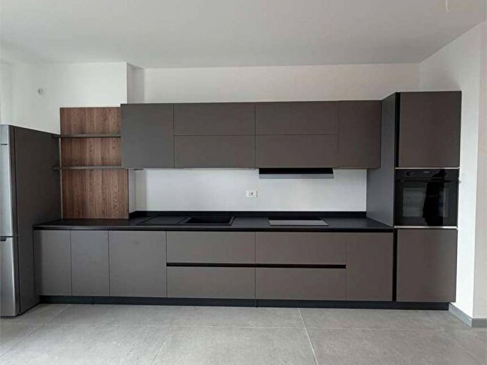 Appartamento trilocale in affitto in Via Portanova, Centro, Tolentino