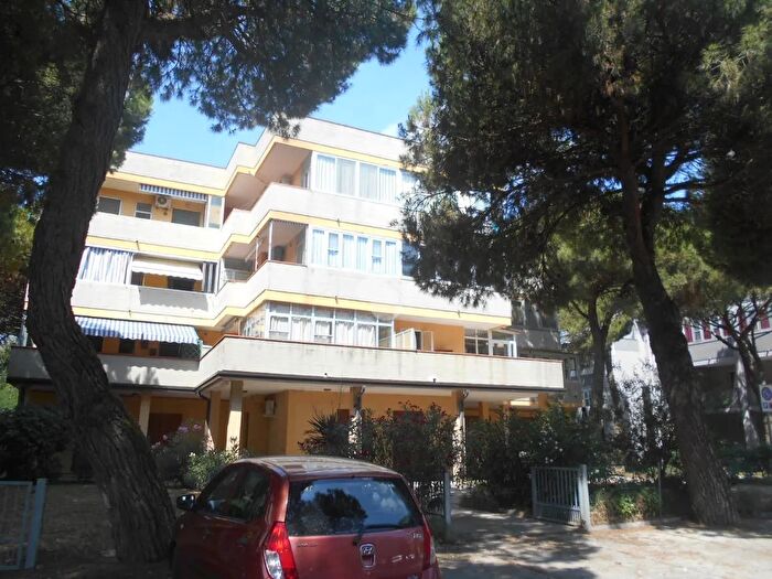 Appartamento bilocale in vendita in Viale Alfonso La Marmora, Comacchio