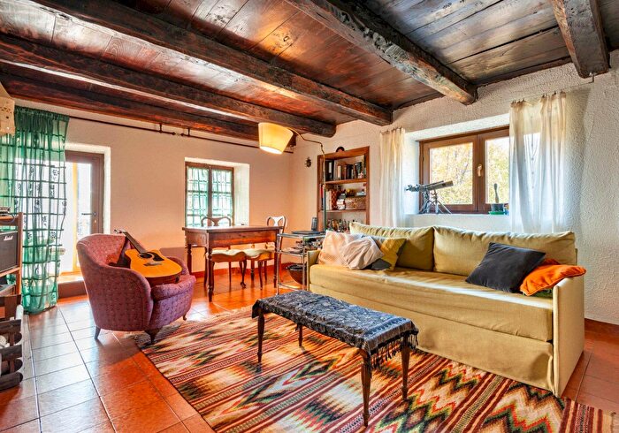 Casa quadrilocale in vendita in Località Buonanotte, Angrogna