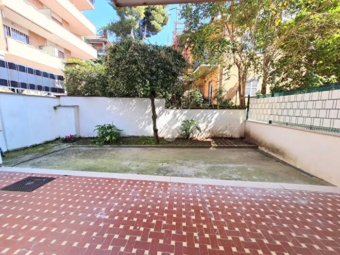 Appartamento bilocale in affitto in Via Molveno, Roma