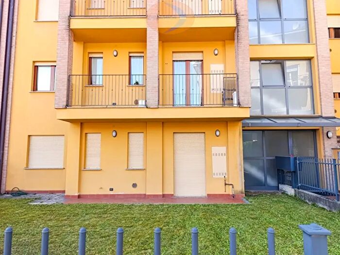 Appartamento bilocale in vendita in Via Statale, La Valletta Brianza