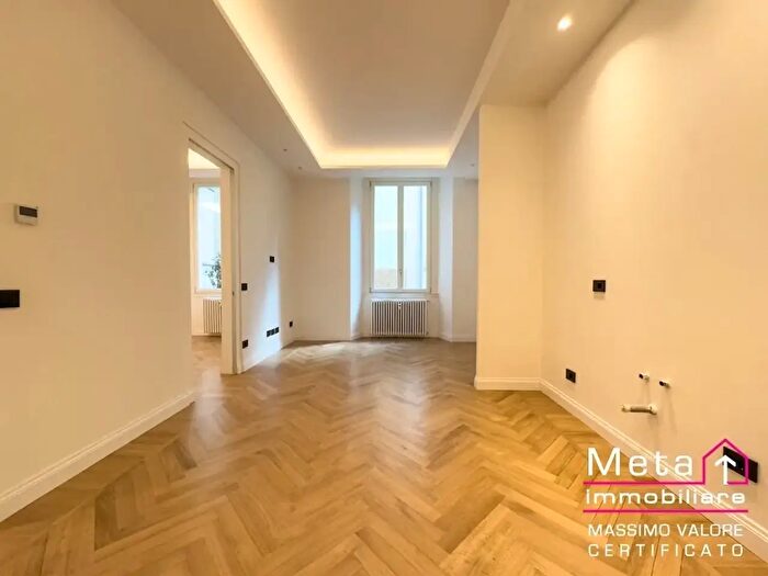 Appartamento bilocale in vendita in Via San Primo, Milano