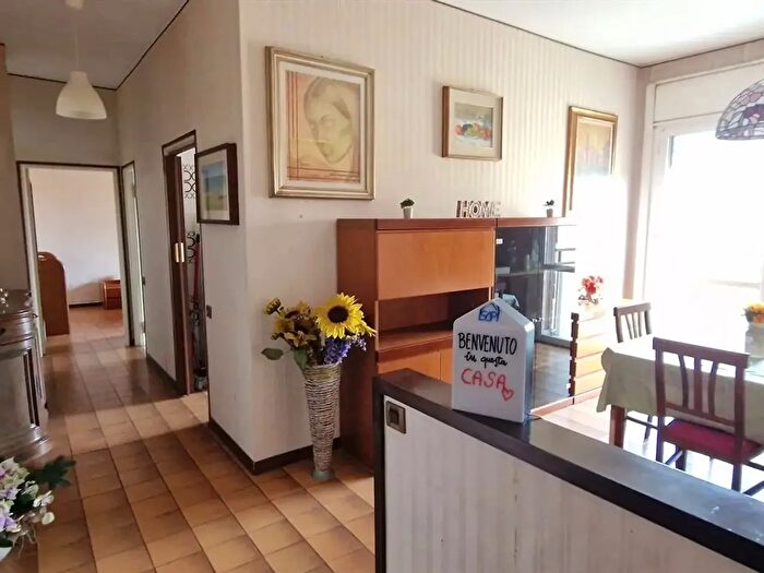 Appartamento bilocale in vendita in Via Mecenate, Milano