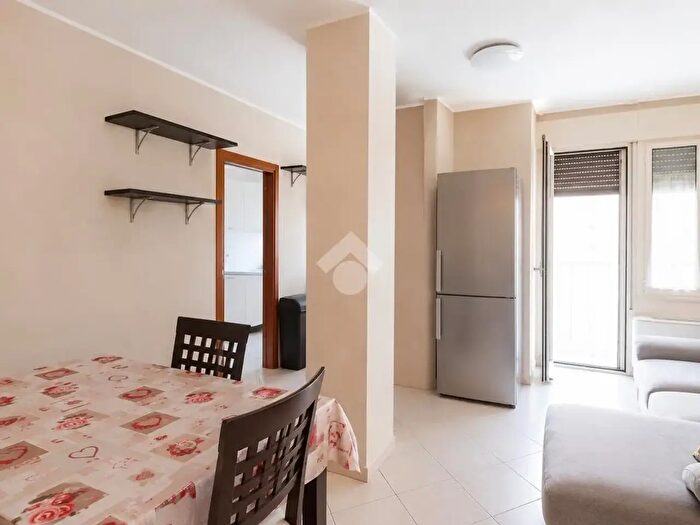 Appartamento trilocale in vendita in Viale Giosuè Carducci, Livorno
