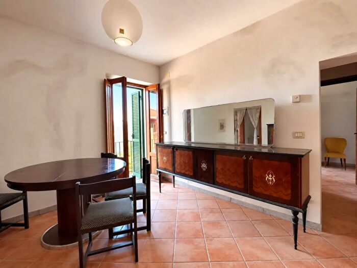 Appartamento trilocale in vendita in Pescia