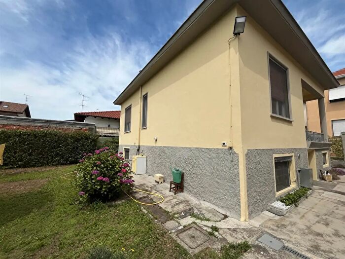 Casa trilocale in vendita in Vigevano