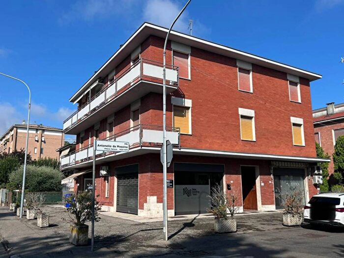 Appartamento quadrilocale in affitto in Via Antonello da Messina, Montanara Cinghio, Parma