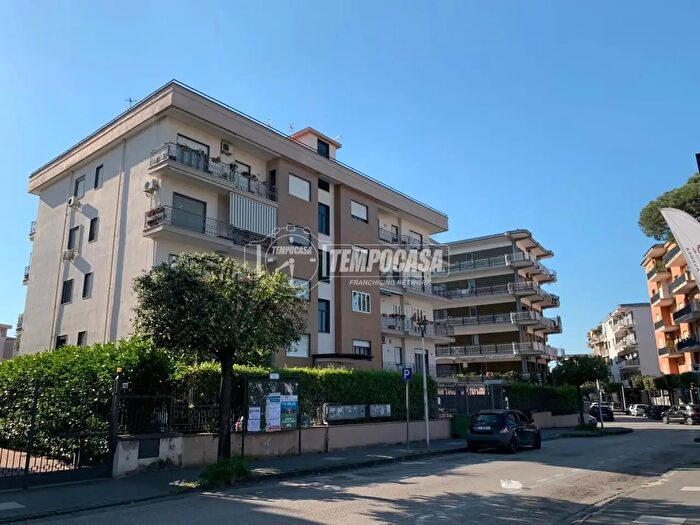 Appartamento trilocale in vendita in Via Ettore Corcioni, Aversa