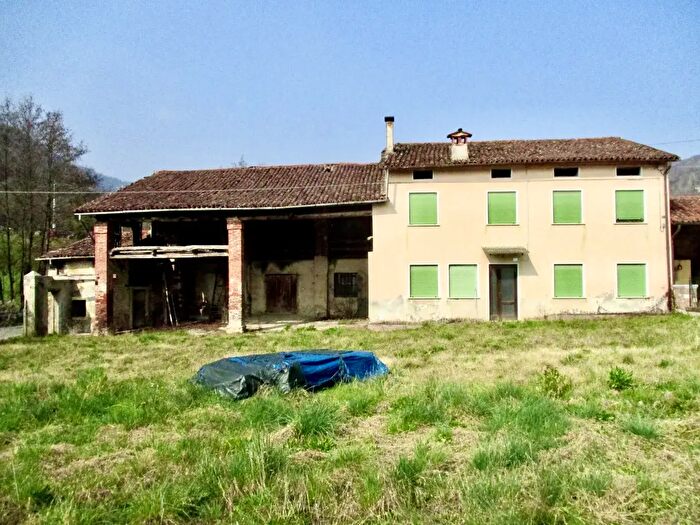 Casa in vendita in Via Valdilonte, Castelgomberto