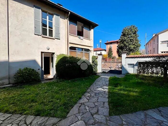 Appartamento bilocale in vendita in Via Asiago, Varese