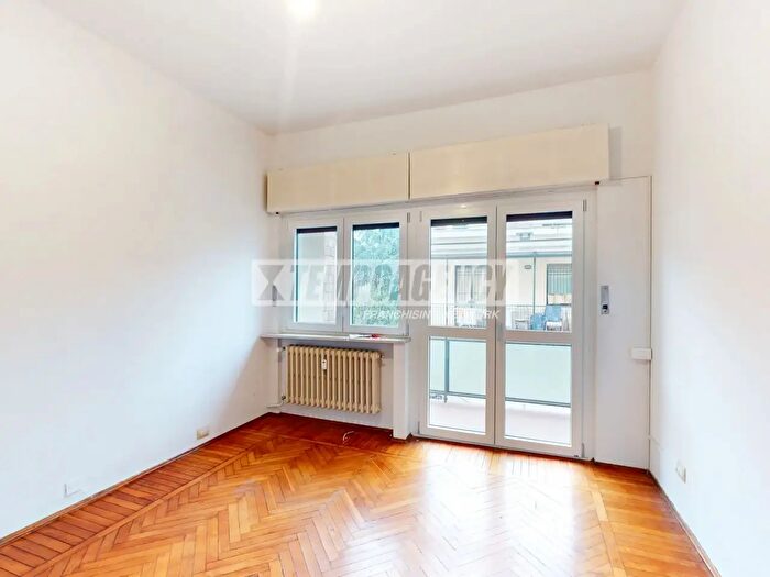 Appartamento trilocale in vendita in Torino